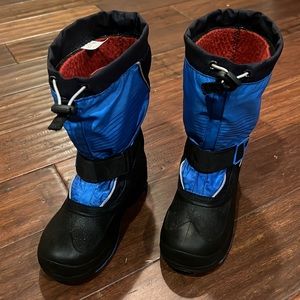Kids Kamik waterproof winter snow boots (size 2)